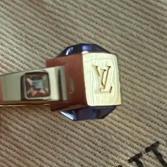 Louis Vuitton Gamble Ring - Picture 11 of 16